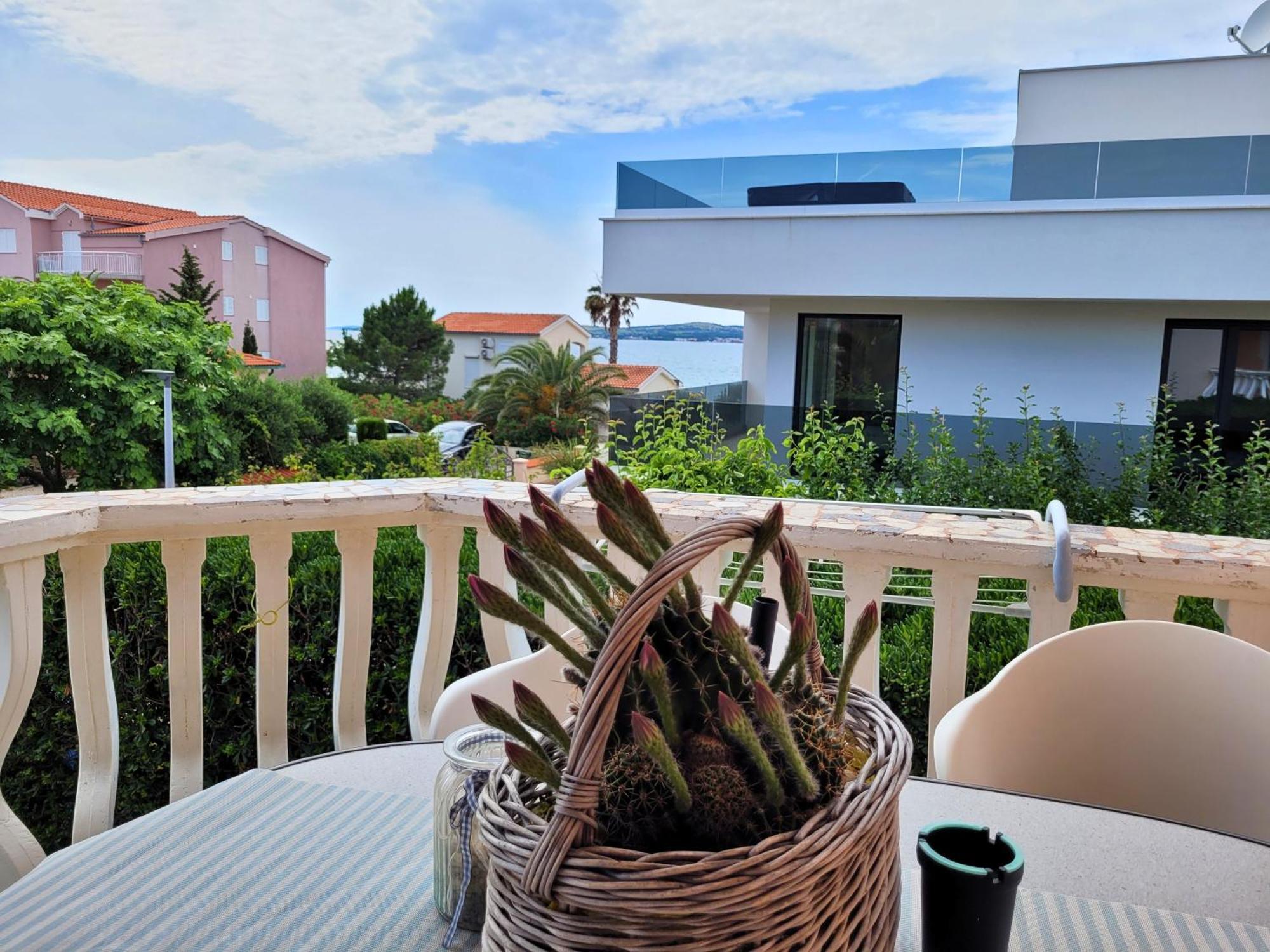 Apartment Jelena Vir Exterior photo